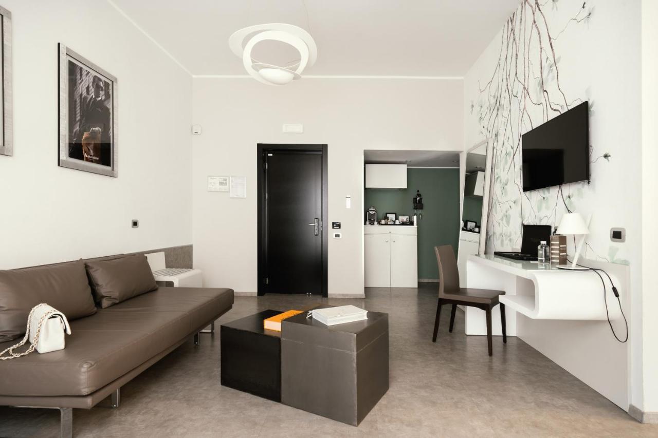 Montenapoleone Suites Milaan Buitenkant foto