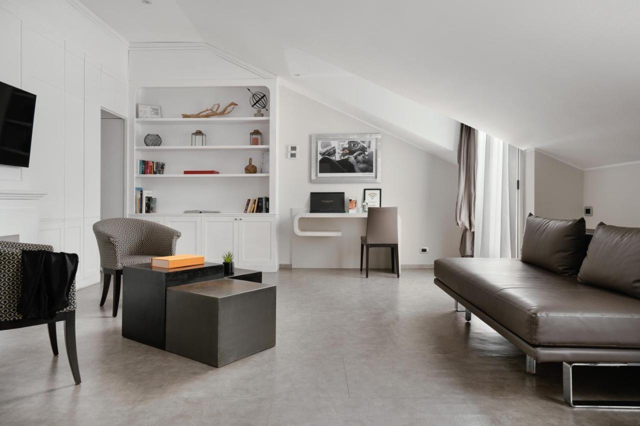 Montenapoleone Suites Milaan Buitenkant foto